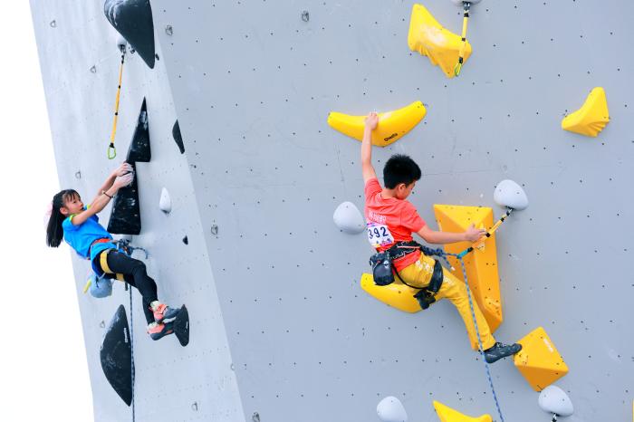 眉山承办亚洲少年攀岩锦标赛与全国青少年U系列