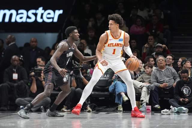 老鹰狂胜篮网取四连胜 阵容深度成制胜关键