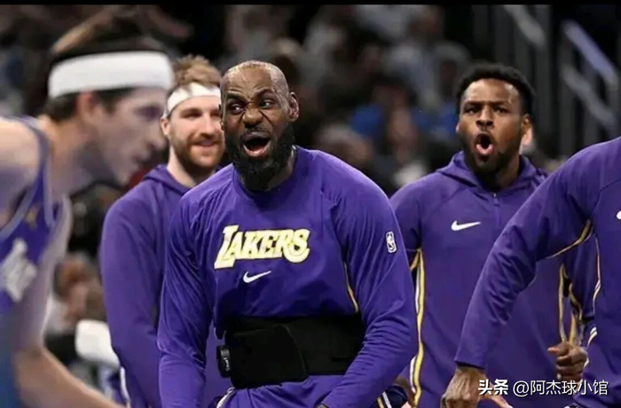 湖人季后赛防守短板暴露 小李复出成关键变量