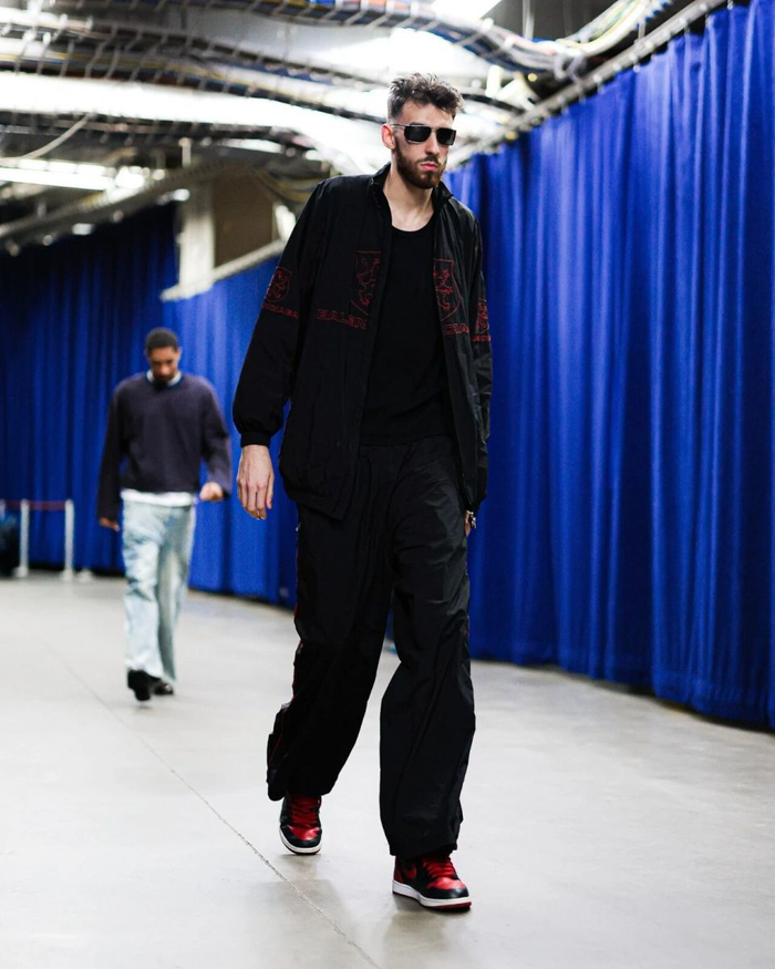 雷霆下半场逆转森林狼 亚历山大砍20+10引领胜利